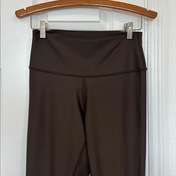 ALO Yoga Women's Dark Brown High-Waisted Leggings - Picture 2 of 5